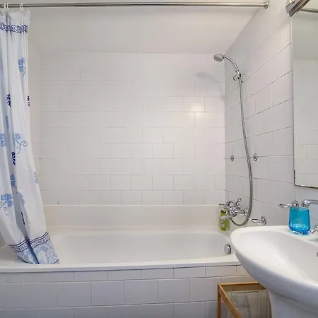Spacious In Old Town *